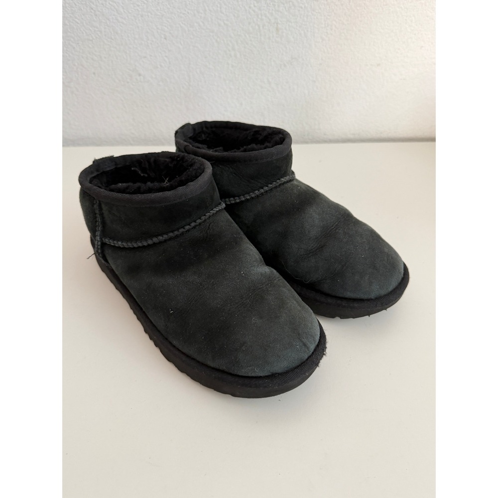 UGG Classic Ultra Mini Black Suede Ankle Boots 1116109 Girls Size 4 - Picture 1 of 8